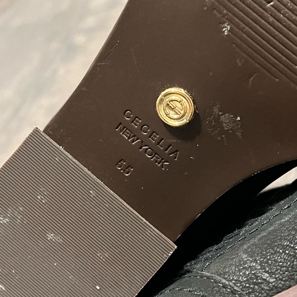 Cecelia Boots size 5.5 - Picture 3 of 8